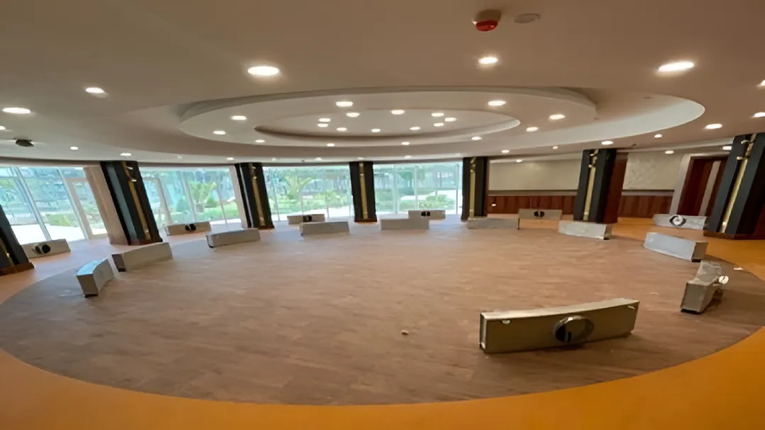Life Eye Office 1