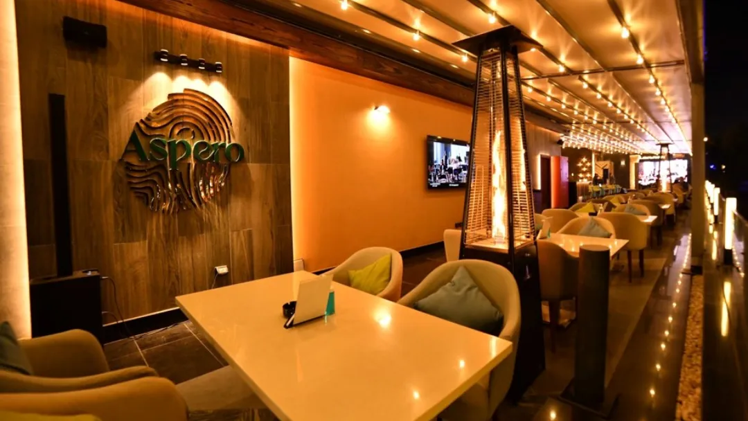 Aspero Restaurant 1